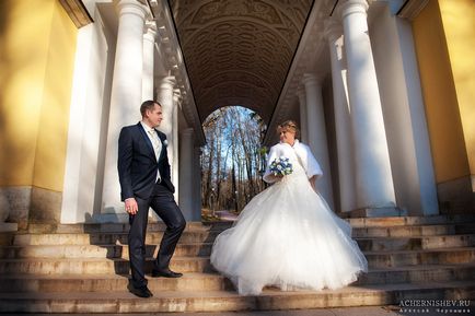 Царицино - весільна фотосесія, фото прогулянки в Царицинському палаці (весілля в садибі)