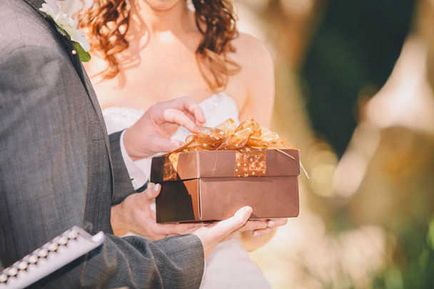 Що подарувати на весілля молодятам - тішимо нареченого і наречену