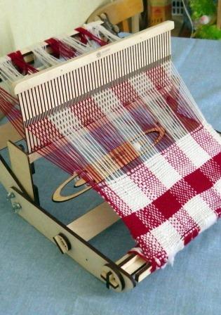 Домашнє ткацтво де купити ткацький верстат і навчитися на ньому працювати