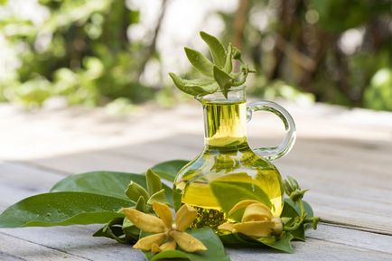 Exotice Ylang Ylang Oil pentru sănătate și frumusețe