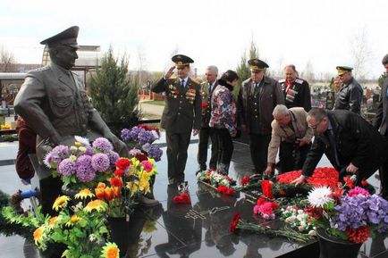 Biografie generală troshev, fotografie