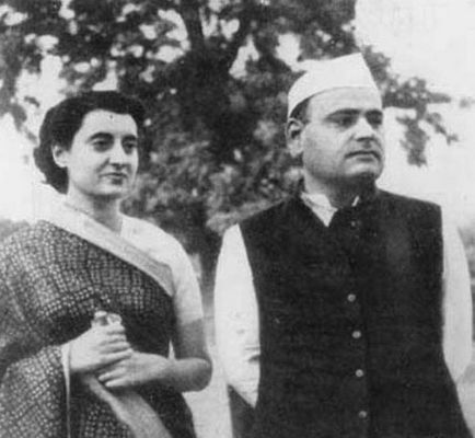 Indira Gandhi biografie și carieră politică
