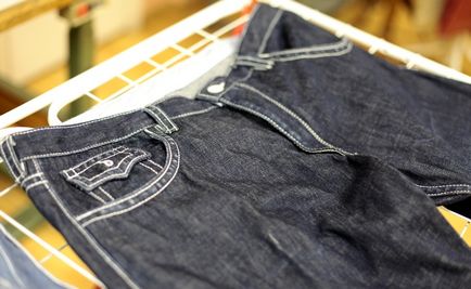 Як швидко висушити джинси мокрі штани після прання, сушу штани