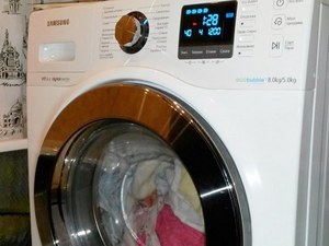 Cum să deschideți o mașină de spălat dacă este blocată