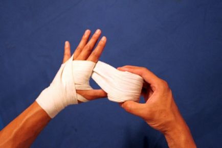 Cum să bandajele în mod corespunzător mâini - club Thai lotus box