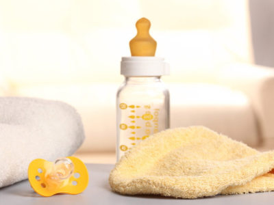Як правильно стерилізувати пляшечки для новонароджених в домашніх умовах