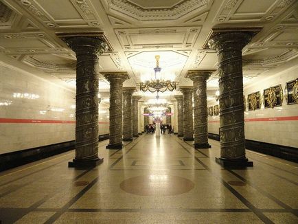 Cum să salvați metroul în Sankt Petersburg și Moscova în 2017