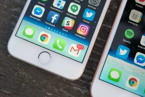 Cum de a schimba numele unui iphone, ipad și ipod touch cu și fără un computer