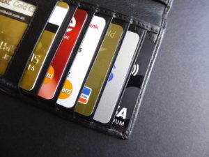 Cum să alegeți corect un card de credit