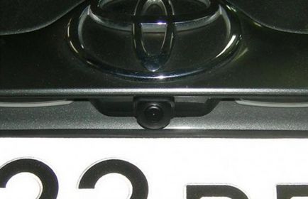 Tolatókamera Toyota Corolla kiválasztása és telepítése