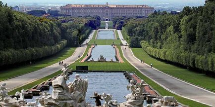 Caserta italy palatul regal, cum să ajungi de la napoli, outlet, hoteluri