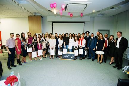 Echipa în finala internațională a l'oréal brandstorm 2015