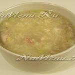 Курячий суп з печерицями і вермішеллю, рецепт з фото