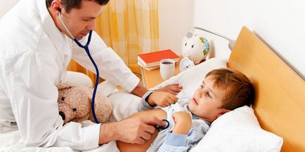 Гавкаючий кашель у дитини з температурою і без лікування по Комаровському