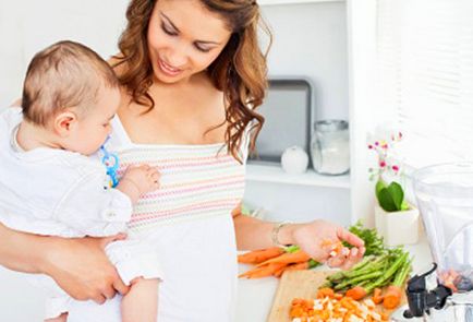 Mamele care alăptează aleg o dietă grea sau o alimentație adecvată
