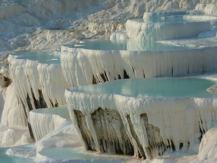 Locul de pe terenul Hierapolis și Pamukkale (Turcia), întâmplător