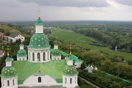 Mănăstirea Mgar - inima orașului Poltava, viața ortodoxă