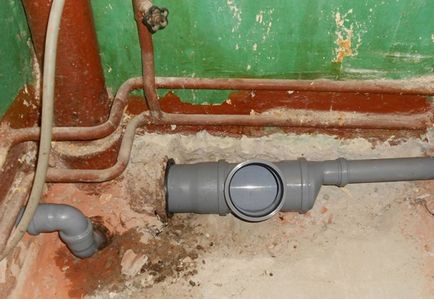 Instalarea sistemului de canalizare din sistemul de țevi din plastic, repararea și proiectarea băii