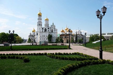 Kremlin Kremlin Tainitsky Garden și noul parc din mai