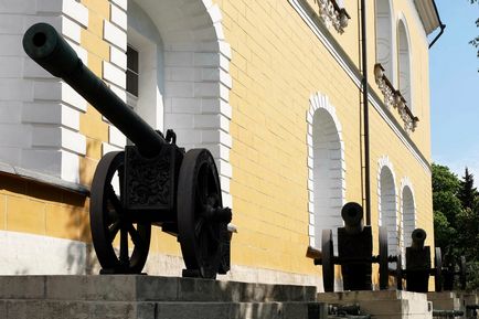 Kremlin Kremlin Tainitsky Garden și noul parc din mai