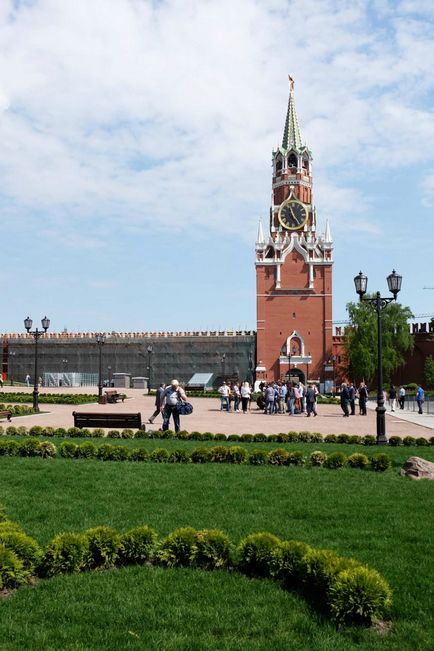 Kremlin Kremlin Tainitsky Garden și noul parc din mai