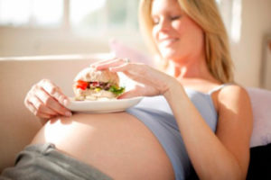 Este posibil să mănânci înainte de uzi gravidă?