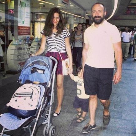 Ez baby boom! Itt van, hogyan kiderül, a gyerekek nézni Hjurrem és Szulejmán az életben (baby boom) Ez baby boom! Itt van, hogyan kiderül, a gyerekek nézni Hjurrem és Szulejmán az életben