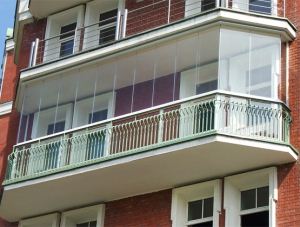 Üvegezett erkély előnyeit és hátrányait panoráma ablakok, értékelések tulajdonosok - egy könnyű dolog