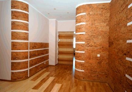 Finisaje de baie cu podele din lemn, pereți, mobilier, tapiterie din lemn și interior
