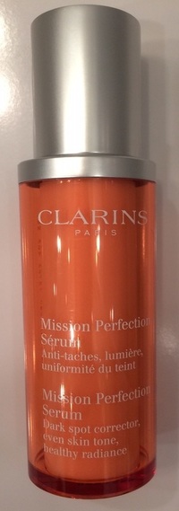 Відгук сироватка для вирівнювання тону шкіри mission perfection 30 мл, clarins (франція)