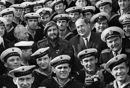 În amintirea păcii politicii Fidel Castro