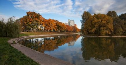 Parcul prieteniei la adresa stației de râu, fotografie, cum se obține