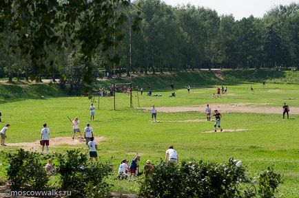 Barátság Park a földalatti folyó állomás