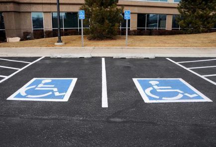 Парковка для інваліда правила, дія знака і штраф