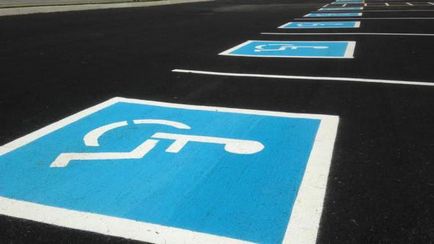 Parcare pentru persoanele cu handicap, regulile, acțiunea semnului și pedeapsa