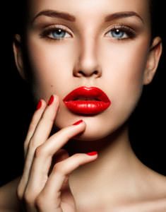 Permanent make-up ajkak - az ellátás és a gyógyítás az eljárás után, a technológia, az ár, vélemények