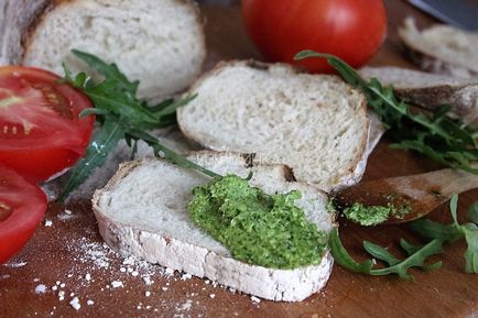 Rukkola pesto - egy receptet, és 5 tipp (rukkolával) Rukkola pesto - egy receptet, és tippeket 5