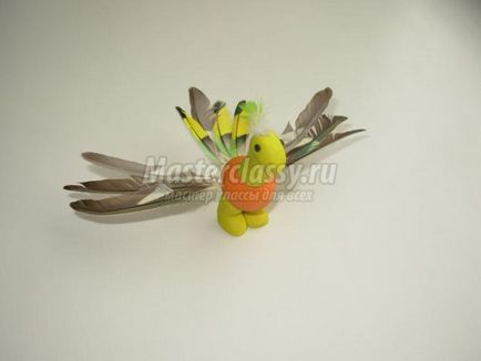 Пташка з пластиліну своїми руками