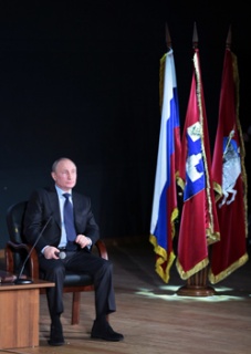 Putin, patriotismul și cel de-al 18-lea articol al constituției