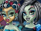 Machiajul real al lui Frankie Stein - Jocuri Monster High pentru fete