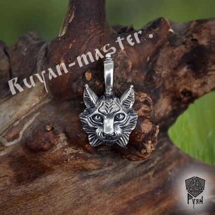 Lynx protejează în argint - un simbol al râului în slavii