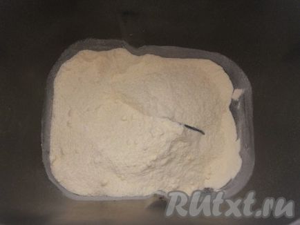 Lapte condensat într-un producător de paine - rețetă cu o fotografie