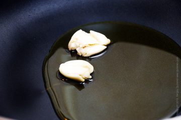 Szószt a rizs, paradicsom, póréhagyma és a friss zöldségek (paradicsom) Szószt a rizs, paradicsom, póréhagyma és a friss zöldségek