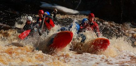 Rafting - catamaran, tipuri, caracteristici ale unui catamaran pentru un aliaj