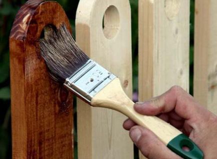 Засоби для самостійного захисту деревини від негативного впливу комах, вологи і гниття