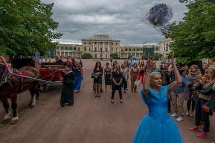 Nunta unei vrăjitoare și a unui psihic a avut loc în Palatul Pavlovsk