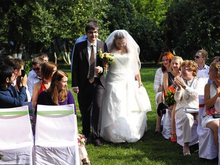 Сватба в ябълкова градина, организиране на тържества, статии, сватба портал, всичко за сватбата и преди