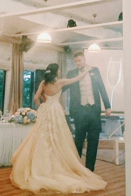 Dans de nunta, vals de nunta intr-un vesel, sviblovo, medvedkovo, pe babushkinskaya, in gramada, Mytischi