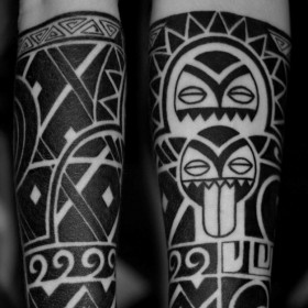 Înțelesul tatuaj în stil tribal - sensul simbolului pentru fete și băieți