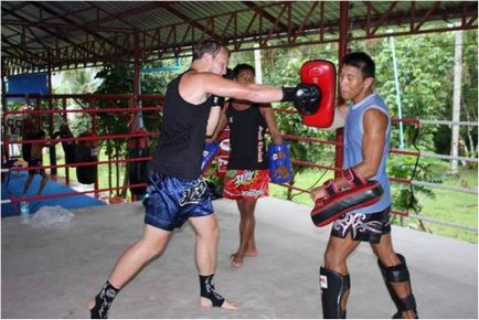 Thai boxing în Thailanda de formare, echipamente, școli